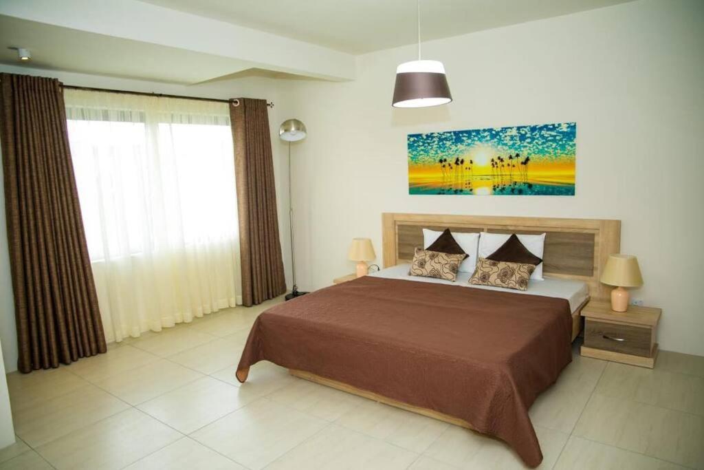 Entire Luxury 3 Bedroom Condo For Rent - Flic-En-Flac - Close To Beach מראה חיצוני תמונה